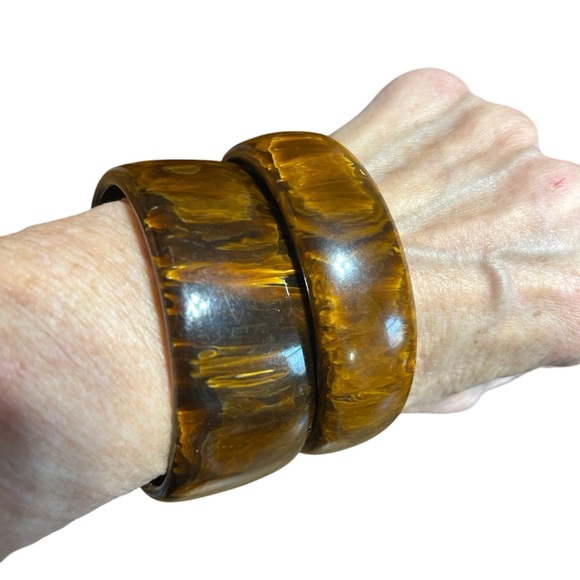 Stunning Mahogany Flame Marbled Bakelite Bangle Bracelets - Picture 1 of 6